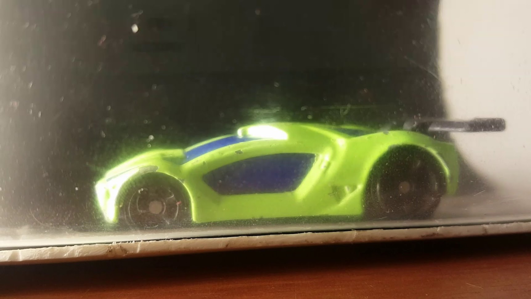 Toy car in DIY wind tunnel